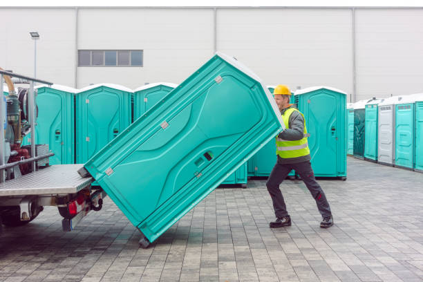 Best Portable restroom trailer rental  in Ipswich, SD
