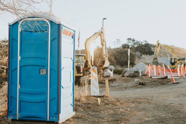 Best Porta potty delivery and setup  in Ipswich, SD