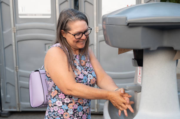 Best Portable restroom trailer rental  in Ipswich, SD